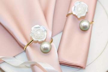 Argolas Porta-Guardanapo com Flor e Pérola